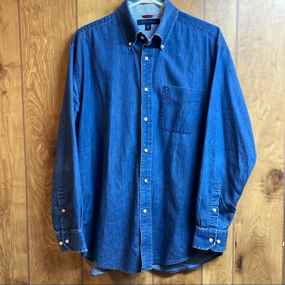 Tommy Hilfiger Denim Button Down Shirt size Men’s Medium 100% Cotton - Picture 2 of 8